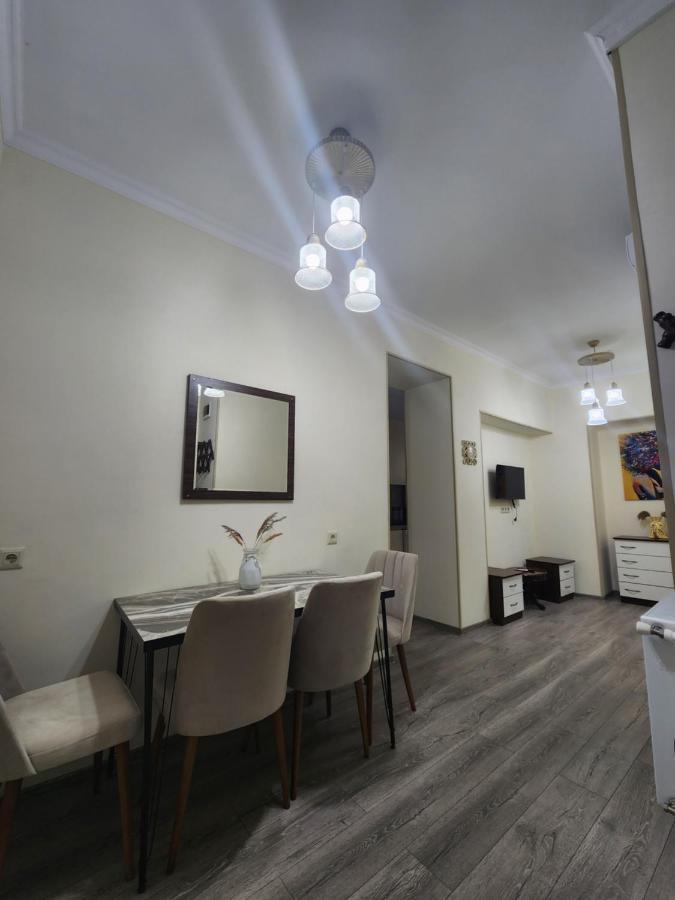 Chitadze Apartment *